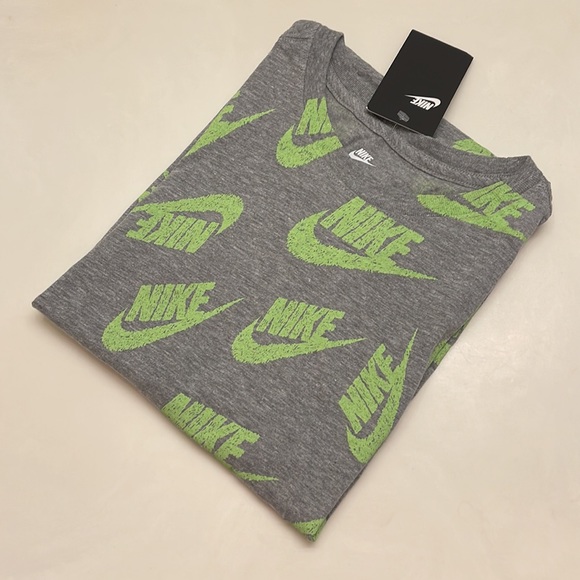 Nike Men’s Logo Shirt - Picture 5 of 8